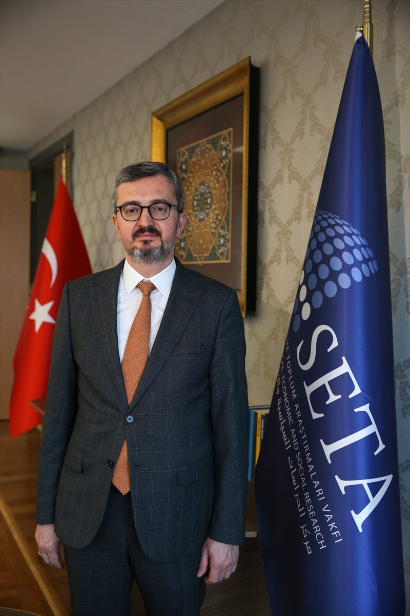 SETA Genel Koordinatörü Prof. Dr. Burhanettin Duran: "Tek bir eksen var, o da Türkiye'nin milli çıkarları" - euturkhaber